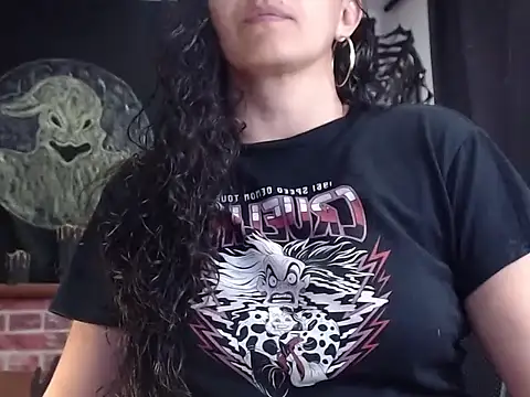 Lucyy Naugthy online show from 10.30.25