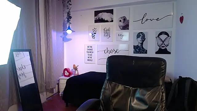 AmethystShadow17 online show from 03.18.26