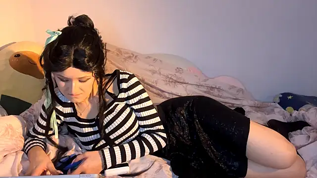 AnnamariaVieu online show from 10.20.25