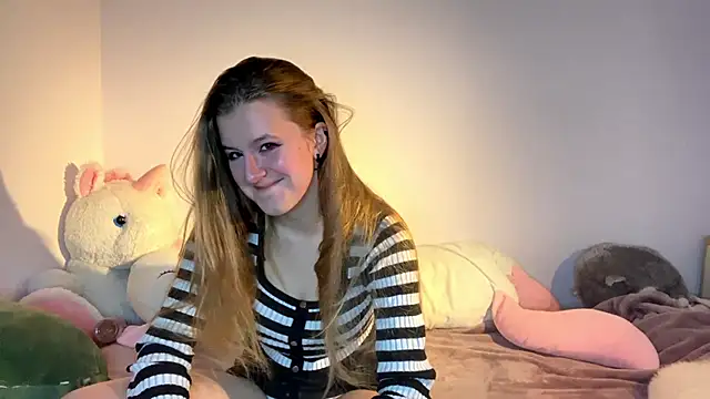 AnnamariaVieu online show from 11.25.25