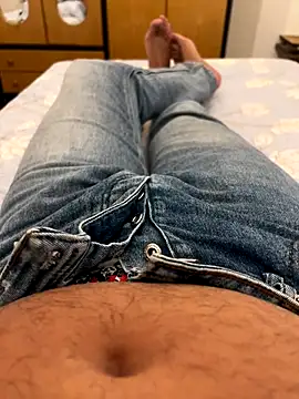 Snapshot of dick4youx chatting on 10.21.25 dick4youx online show from 10.21.25