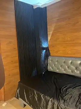 Yvonny27 online show from 02.17.26