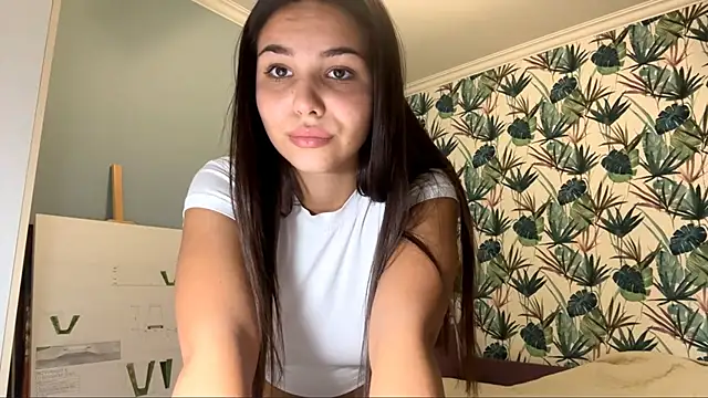StawBerrys online show from 10.23.25