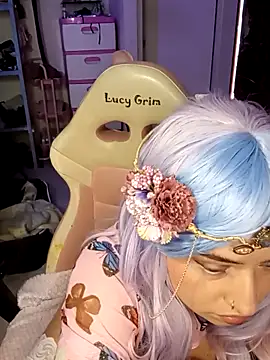 Snapshot of 111lucygrim111 chatting on 10.30.25 111lucygrim111 online show from 10.30.25