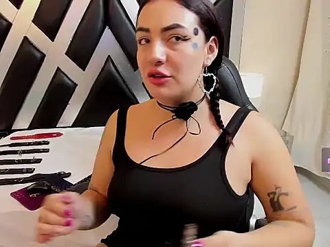 Aghata gate online show from 11.17.25