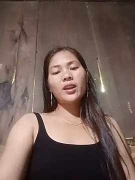 Snapshot of Lyssa-a chatting on 05.17.26 Lyssa-a online show from 05.17.26