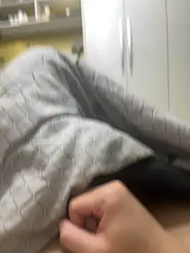 Snapshot of Sui0923 chatting on 10.30.25 Sui0923 online show from 10.30.25