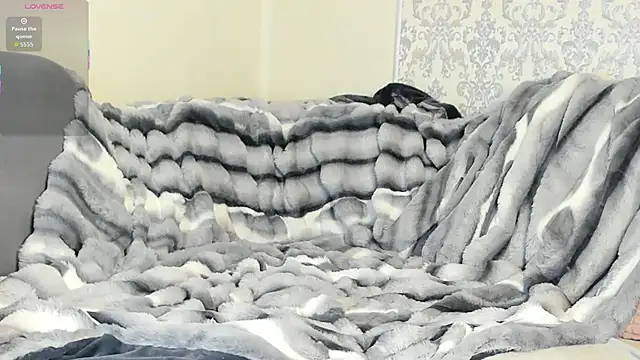 HeatherNextDoor online show from 01.10.26