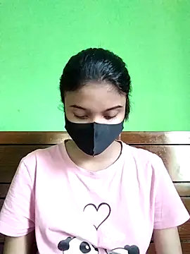 Snapshot of Jaya-Ray chatting on 11.13.25 Jaya-Ray online show from 11.13.25