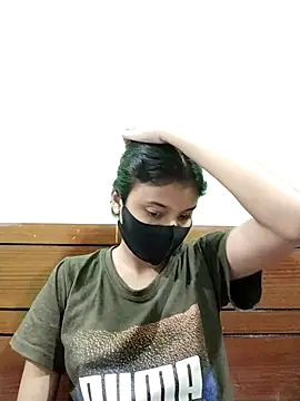 Snapshot of Jaya-Ray chatting on 11.15.25 Jaya-Ray online show from 11.15.25