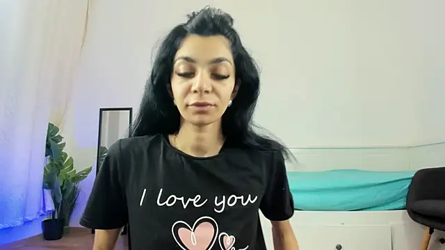 ReneeVoss online show from 04.08.26