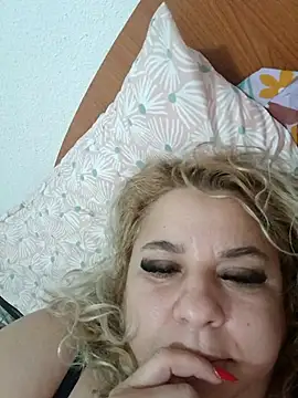 BelleInna online show from 10.27.25