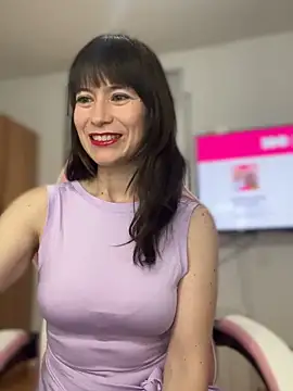 AlanaRius18 online show from 04.18.26