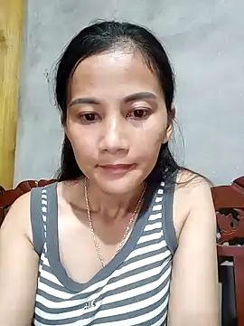 Snapshot of Miss-World00 chatting on 10.15.25 Miss-World00 online show from 10.15.25