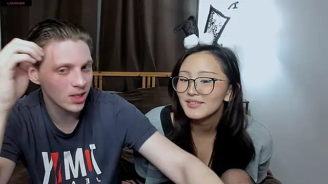 Blossomandbee online show from 11.23.25