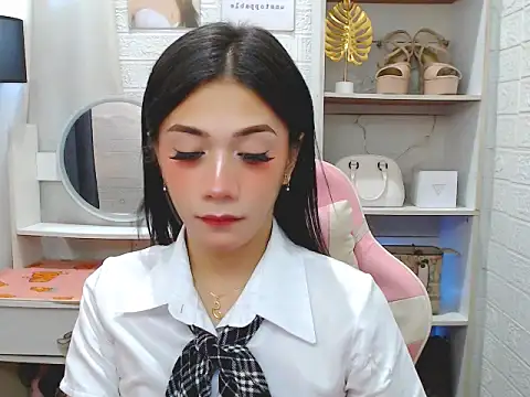 Snapshot of i_am_the_best_for_u chatting on 10.22.25 i am the best for u online show from 10.22.25