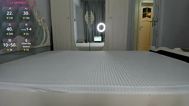 Ailinaioki online show from 10.15.25