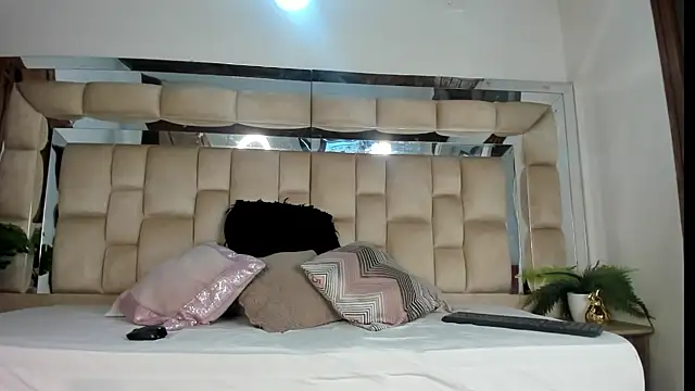 Hanna Garciia online show from 11.03.25