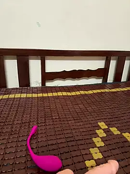 Aimee milk online show from 04.25.26