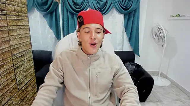 Hayden Boy  online show from 12.16.25