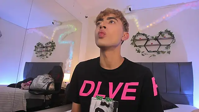 JustinCastiblanco online show from 12.01.25