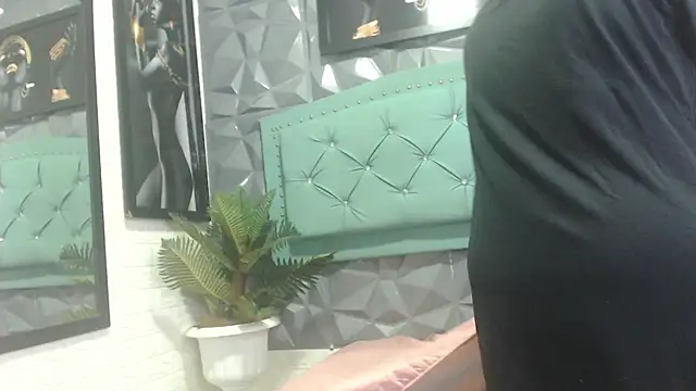 Amara  Hank online show from 11.26.25