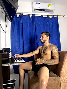 Kylian Alessandro online show from 12.19.25