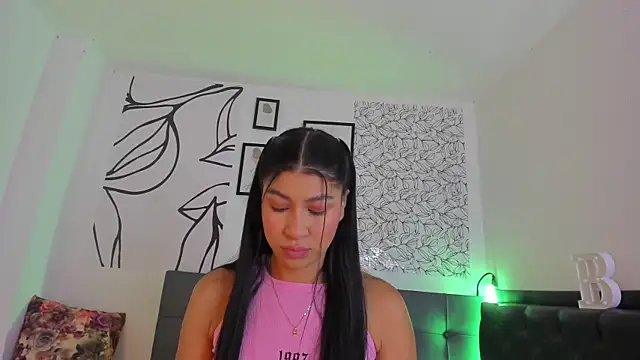 Snapshot of venus_sk chatting on 12.04.25 venus sk online show from 12.04.25