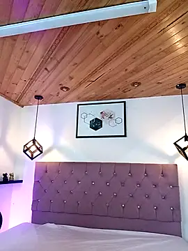 Arianaa Toro online show from 10.23.25