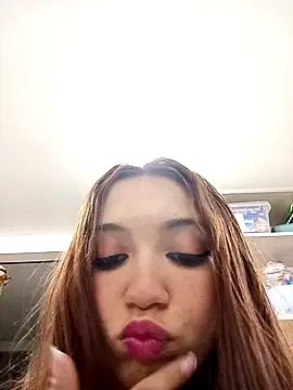 Arianaa Toro online show from 10.30.25