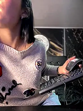 Arianaa Toro online show from 11.20.25