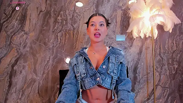 Snapshot of Rashel_Frost_ chatting on 10.30.25 Rashel Frost online show from 10.30.25