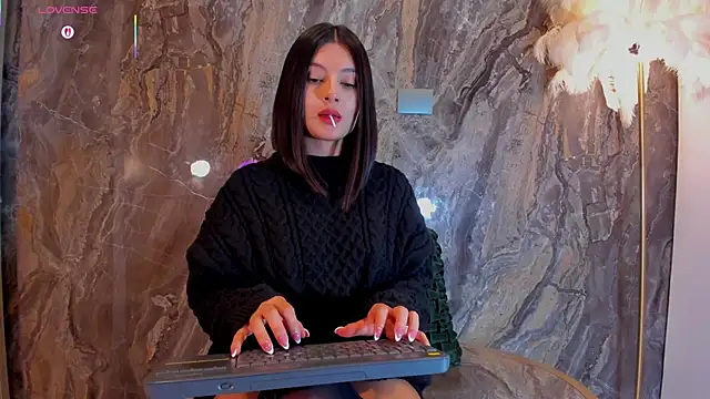 Snapshot of Rashel_Frost_ chatting on 11.16.25 Rashel Frost online show from 11.16.25