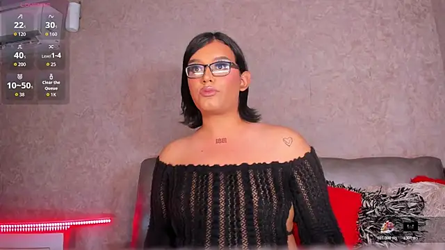 Snapshot of xkaty_grey chatting on 10.29.25 xkaty grey online show from 10.29.25