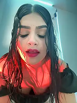 Lucianacuoper online show from 11.06.25