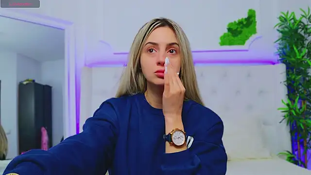 Snapshot of AriannaSins chatting on 01.30.25 AriannaSins online show from 01.30.25