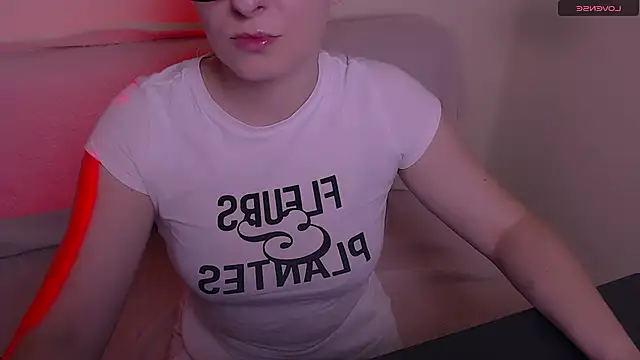 AllaLeomz online show from 12.02.25