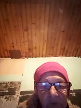 Snapshot of Beatrix999 chatting on 10.15.25 Beatrix999 online show from 10.15.25