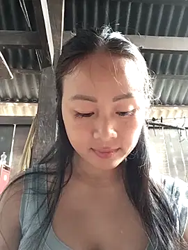 Snapshot of Spring-mky chatting on 10.30.25 Spring-mky online show from 10.30.25