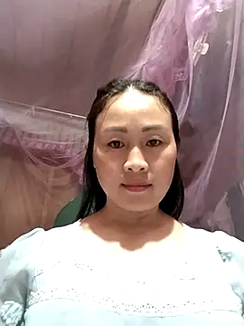 Snapshot of Spring-mky chatting on 11.02.25 Spring-mky online show from 11.02.25