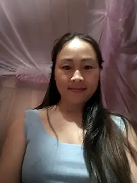 Snapshot of Spring-mky chatting on 11.04.25 Spring-mky online show from 11.04.25