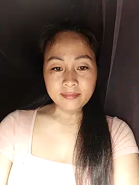 Snapshot of Spring-mky chatting on 11.18.25 Spring-mky online show from 11.18.25