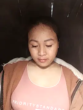 Snapshot of Spring-mky chatting on 11.26.25 Spring-mky online show from 11.26.25