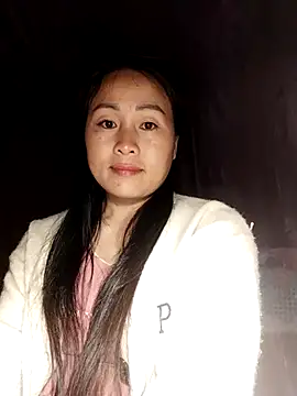 Snapshot of Spring-mky chatting on 11.26.25 Spring-mky online show from 11.26.25