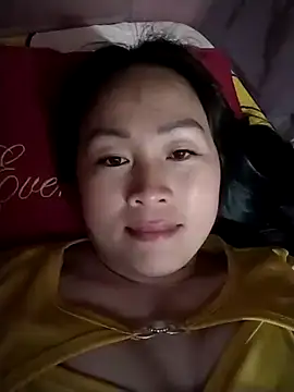 Snapshot of Spring-mky chatting on 11.28.25 Spring-mky online show from 11.28.25