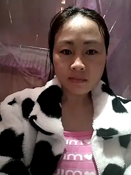 Snapshot of Spring-mky chatting on 12.01.25 Spring-mky online show from 12.01.25