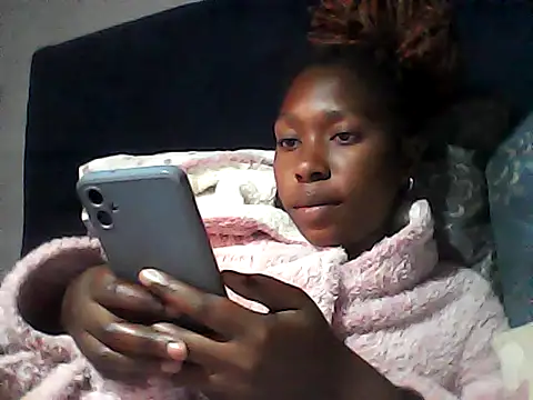 sexysmalldaily04 online show from 10.17.25