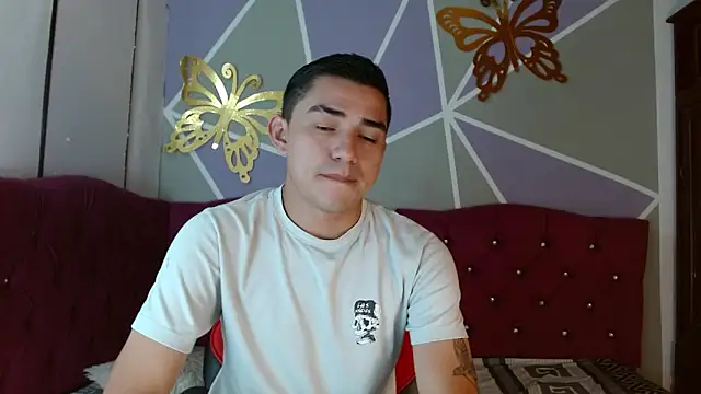 Ruiz2416 online show from 10.16.25