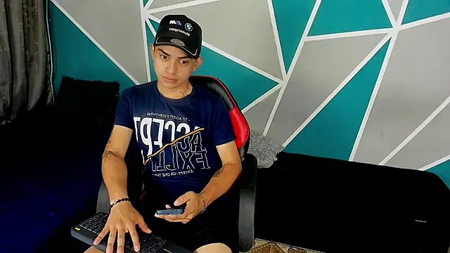 Ruiz2416 online show from 10.22.25