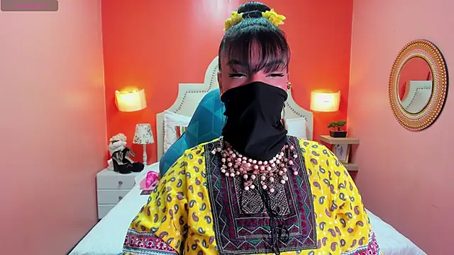 Iniya Parul online show from 10.31.25